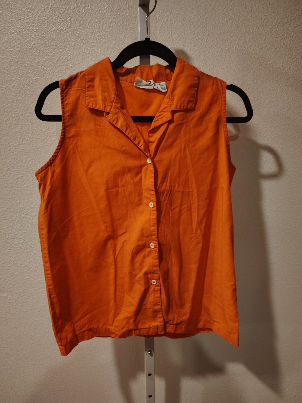 Trend Basics Women's Sleeveless Button Down Shirt Size Medium Tank Top Cotton